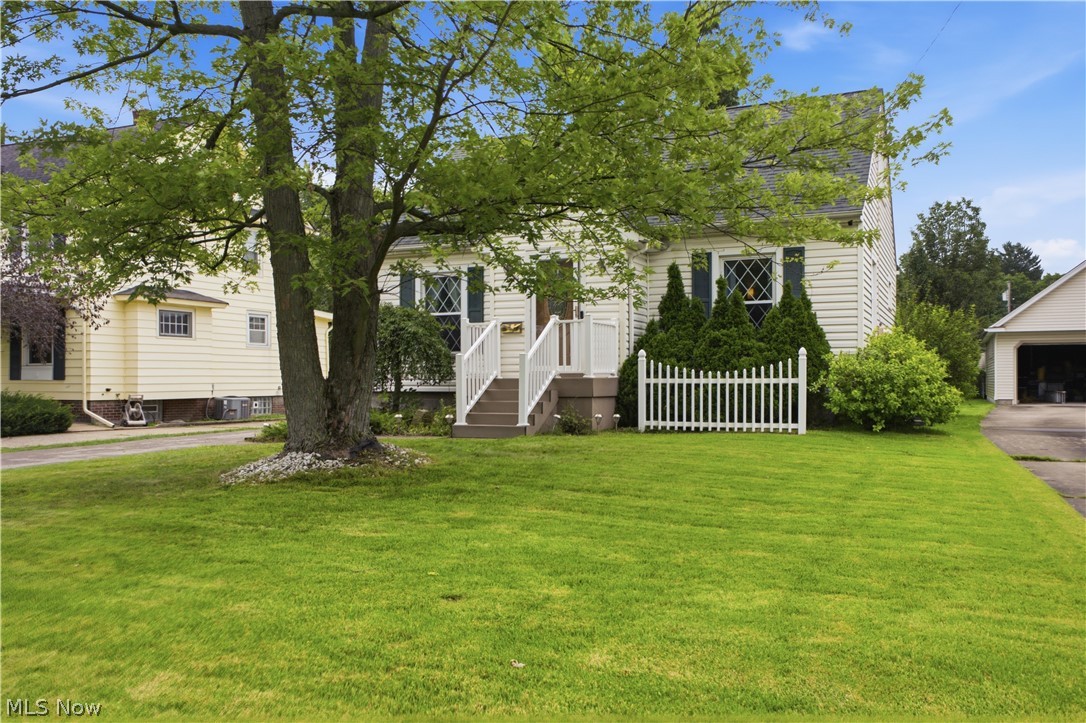187 Trumbull Avenue SE Warren OH 44483
