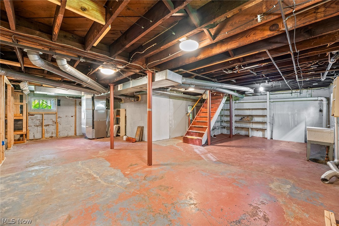 207 Casterton Avenue Akron OH 44303