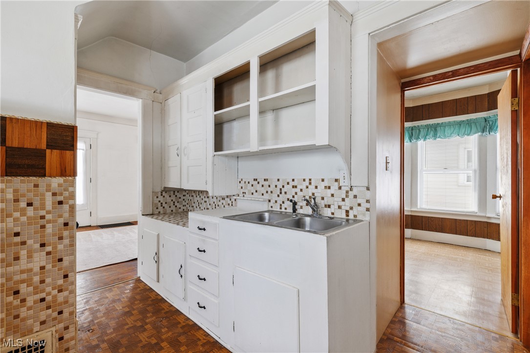 1116 W 8th Street Lorain OH 44052