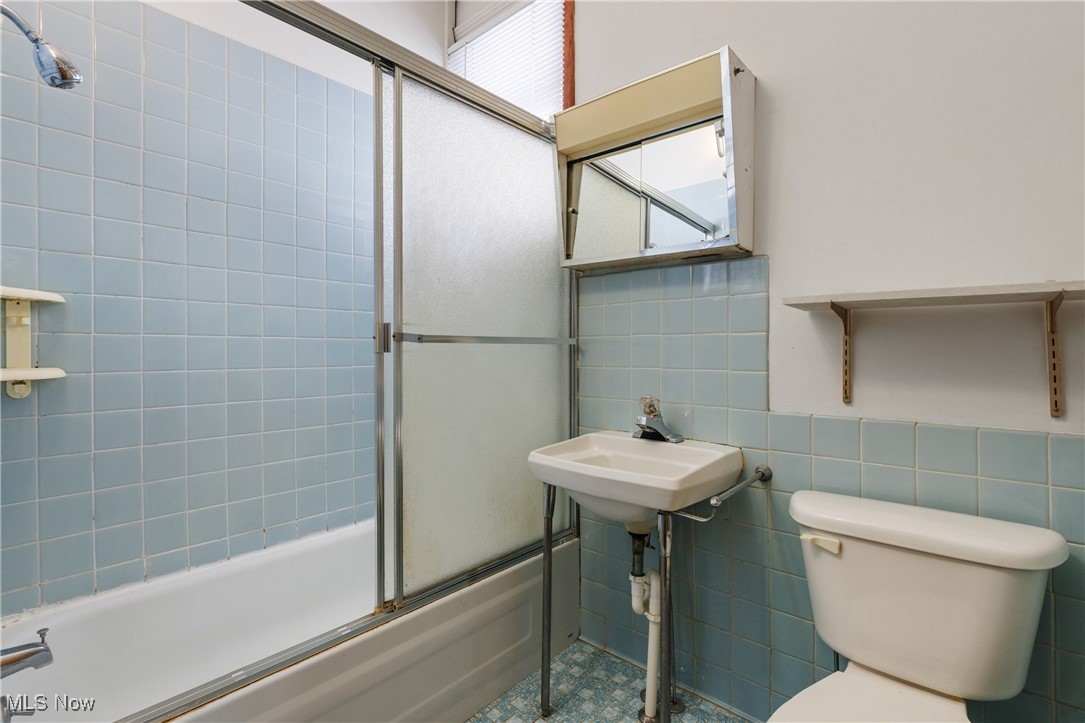 1116 W 8th Street Lorain OH 44052