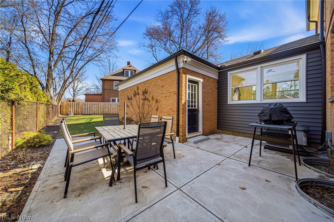 2353 Charney Road University Heights OH 44118