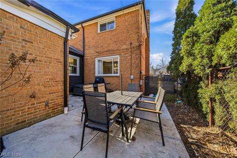 2353 Charney Road University Heights OH 44118