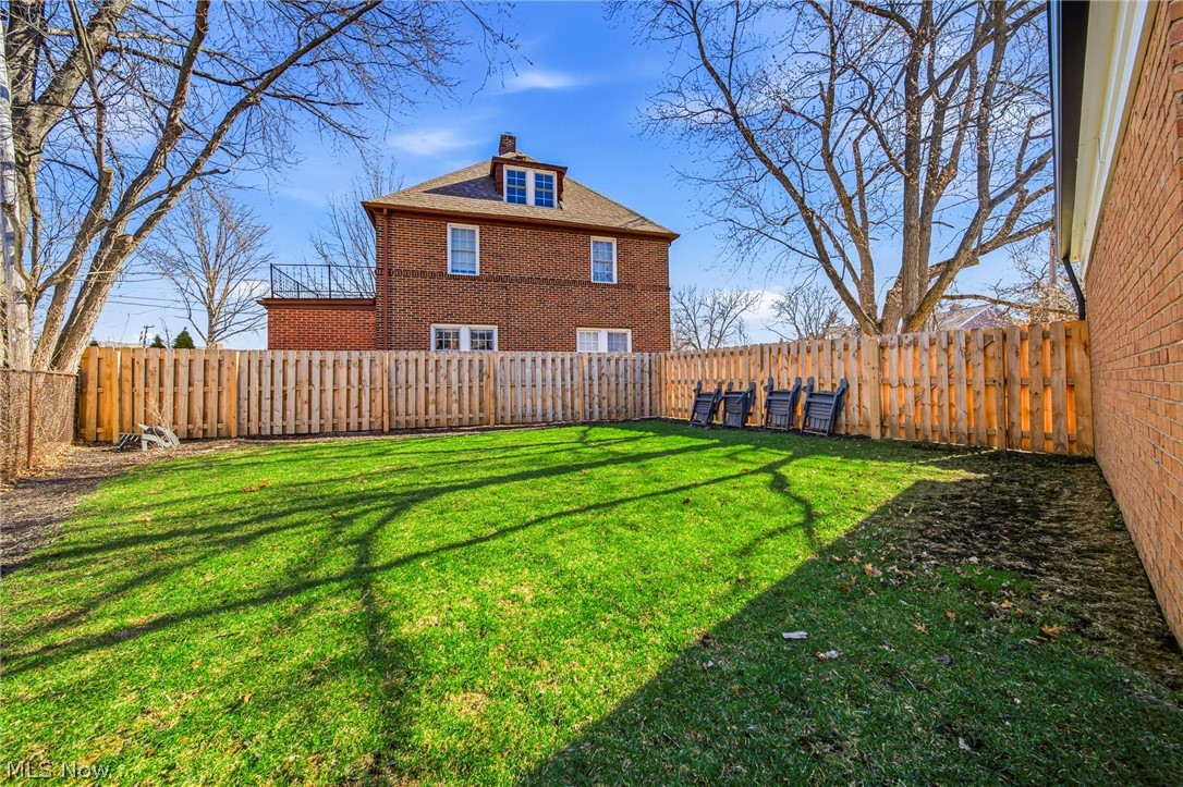 2353 Charney Road University Heights OH 44118
