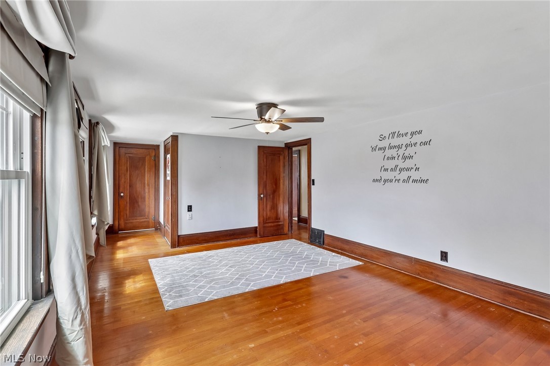 403 E Baird Avenue Barberton OH 44203