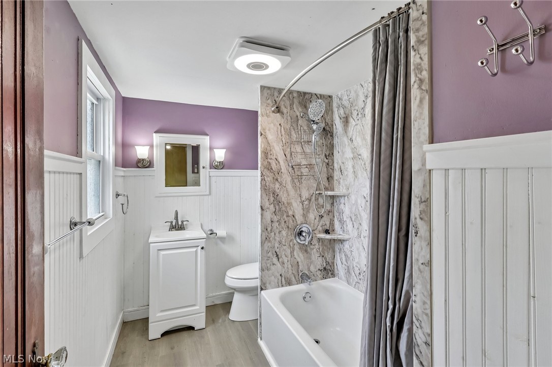 403 E Baird Avenue Barberton OH 44203