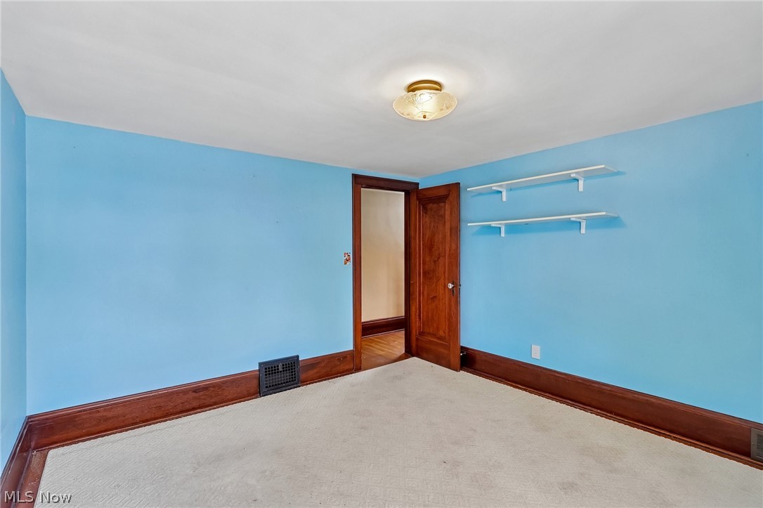 403 E Baird Avenue Barberton OH 44203