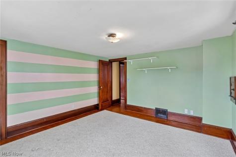 403 E Baird Avenue Barberton OH 44203