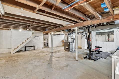 403 E Baird Avenue Barberton OH 44203