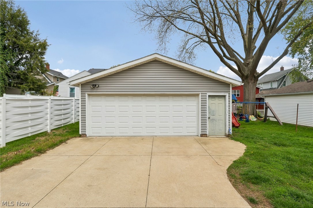 403 E Baird Avenue Barberton OH 44203