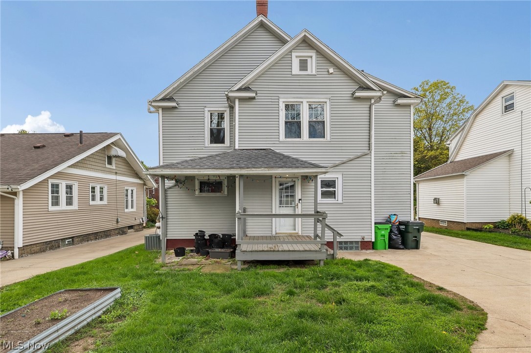 403 E Baird Avenue Barberton OH 44203