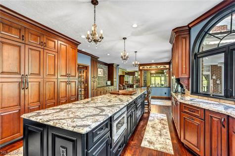 6900 Deerfield Avenue NW Canal Fulton OH 44614