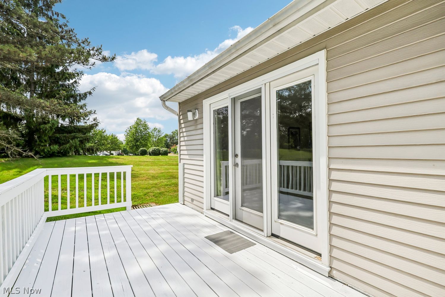 15779 Grosse Pointe Oval Strongsville OH 44136