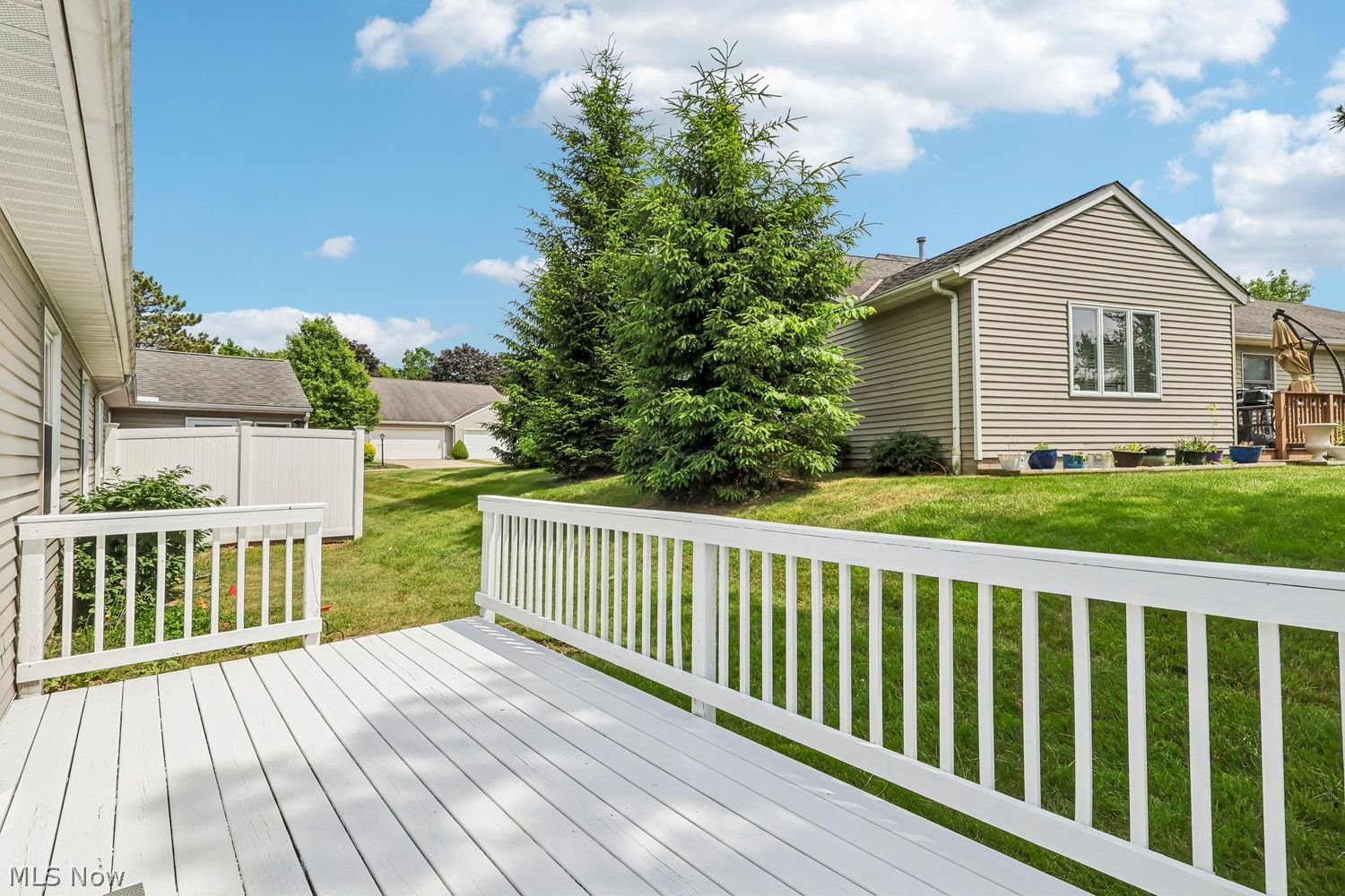 15779 Grosse Pointe Oval Strongsville OH 44136