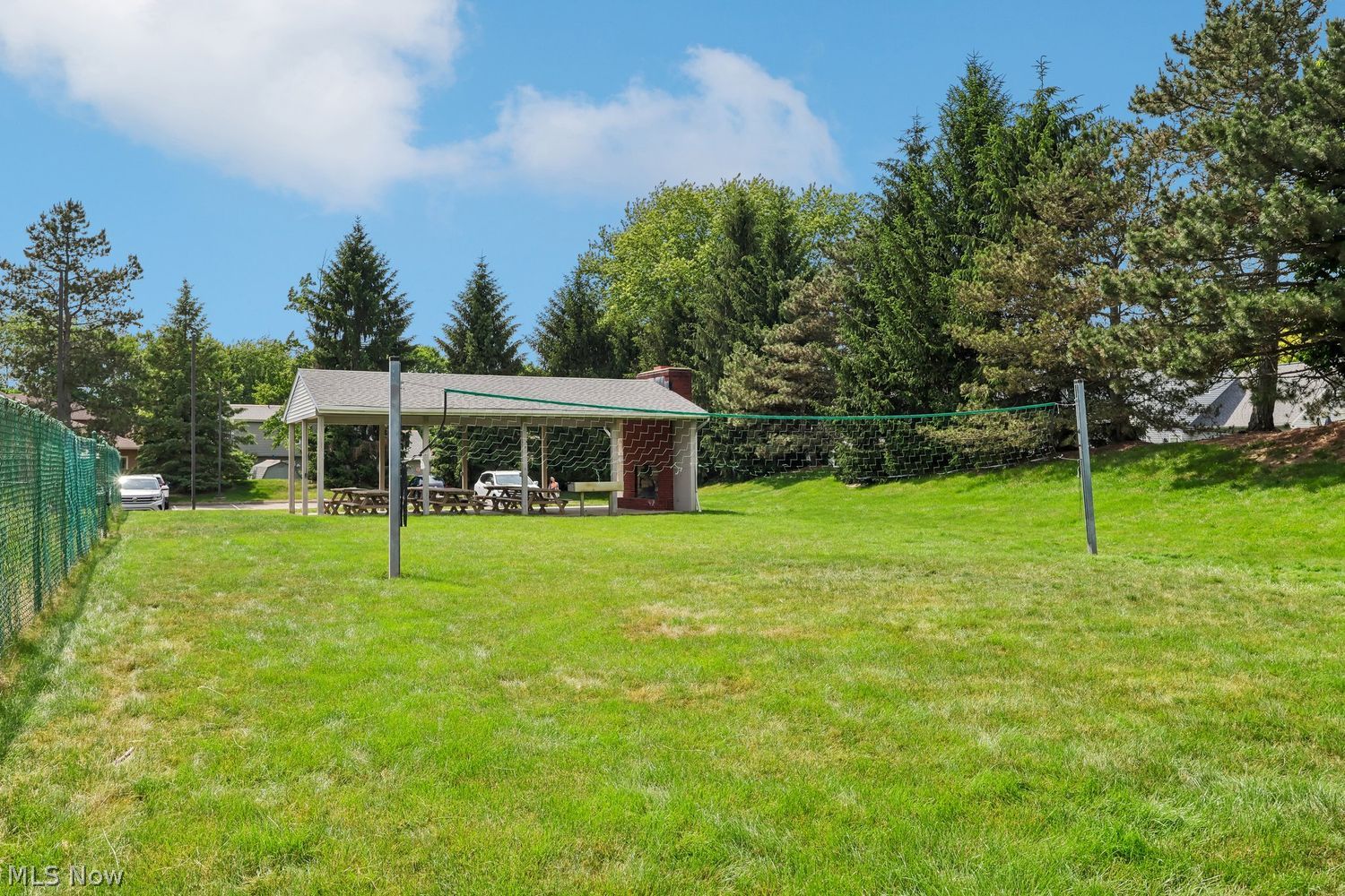 15779 Grosse Pointe Oval Strongsville OH 44136