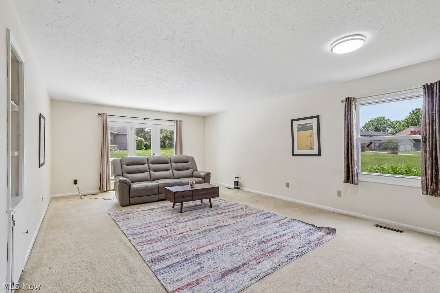 15779 Grosse Pointe Oval Strongsville OH 44136