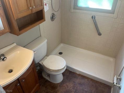 1153 Gulf Road Elyria OH 44035