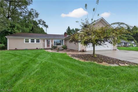 1246 Applegrove Street NE Canton OH 44721