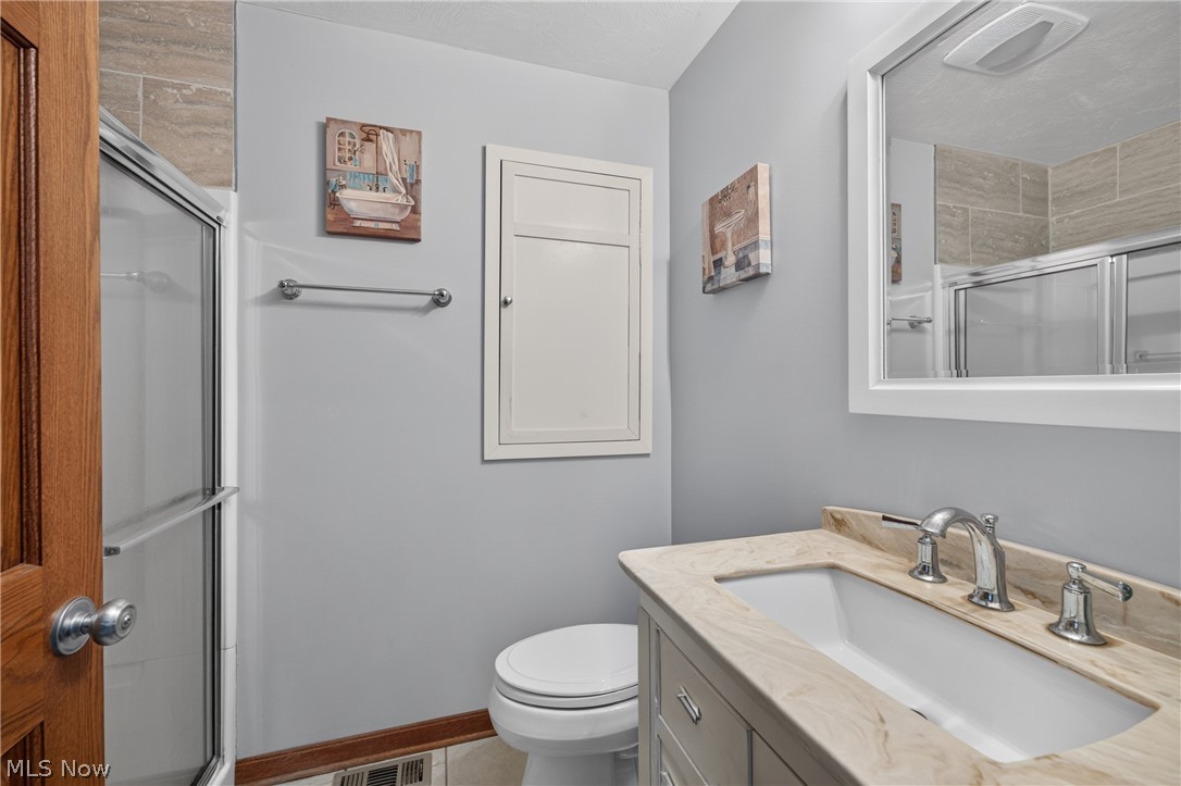 1246 Applegrove Street NE Canton OH 44721