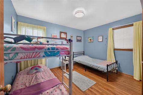 1246 Applegrove Street NE Canton OH 44721