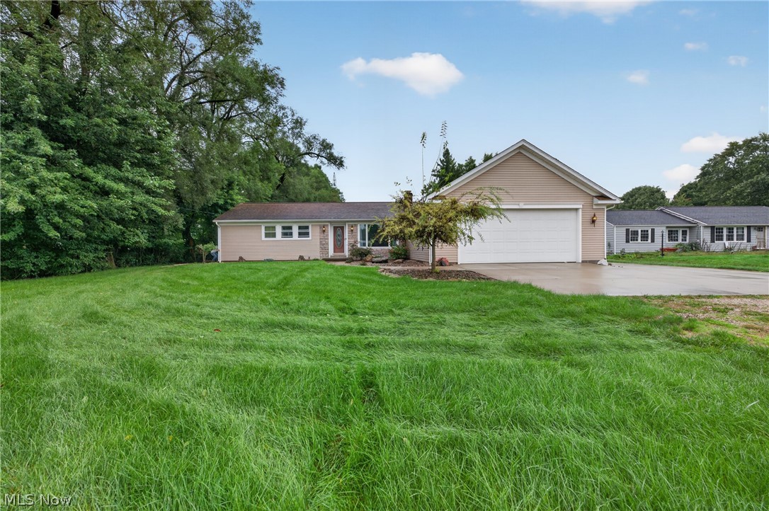 1246 Applegrove Street NE Canton OH 44721
