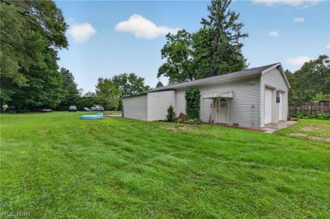 1246 Applegrove Street NE Canton OH 44721