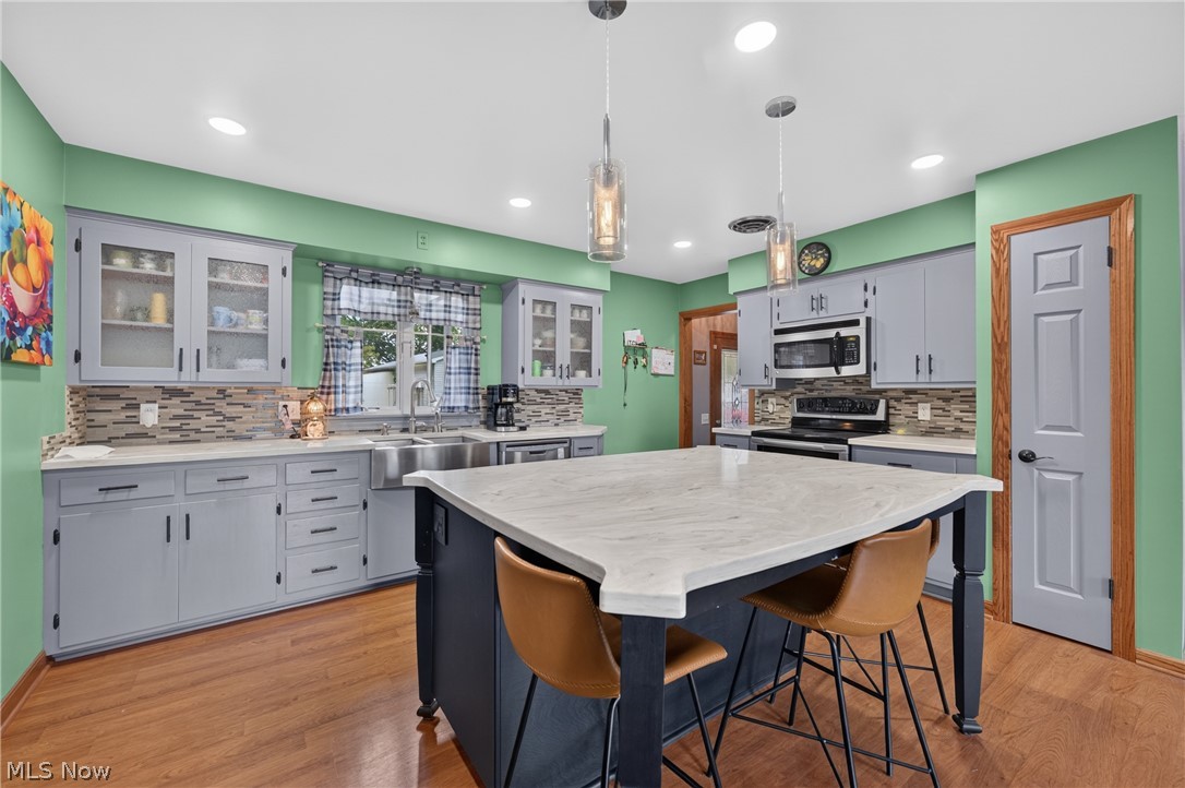 1246 Applegrove Street NE Canton OH 44721