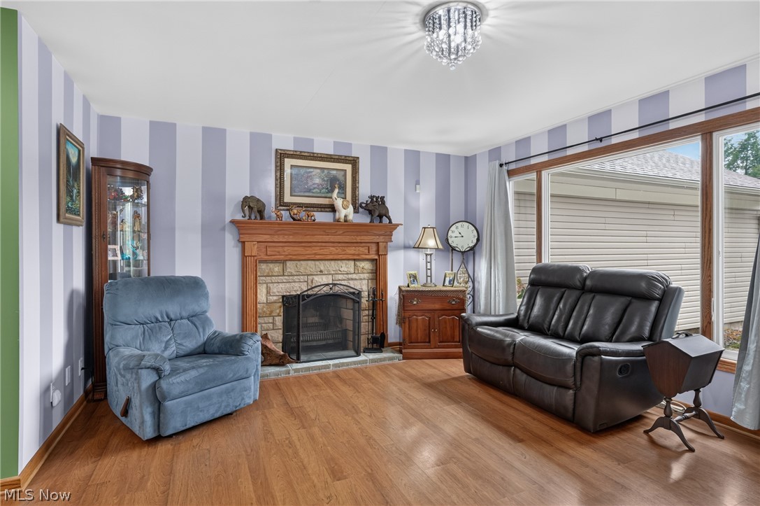 1246 Applegrove Street NE Canton OH 44721