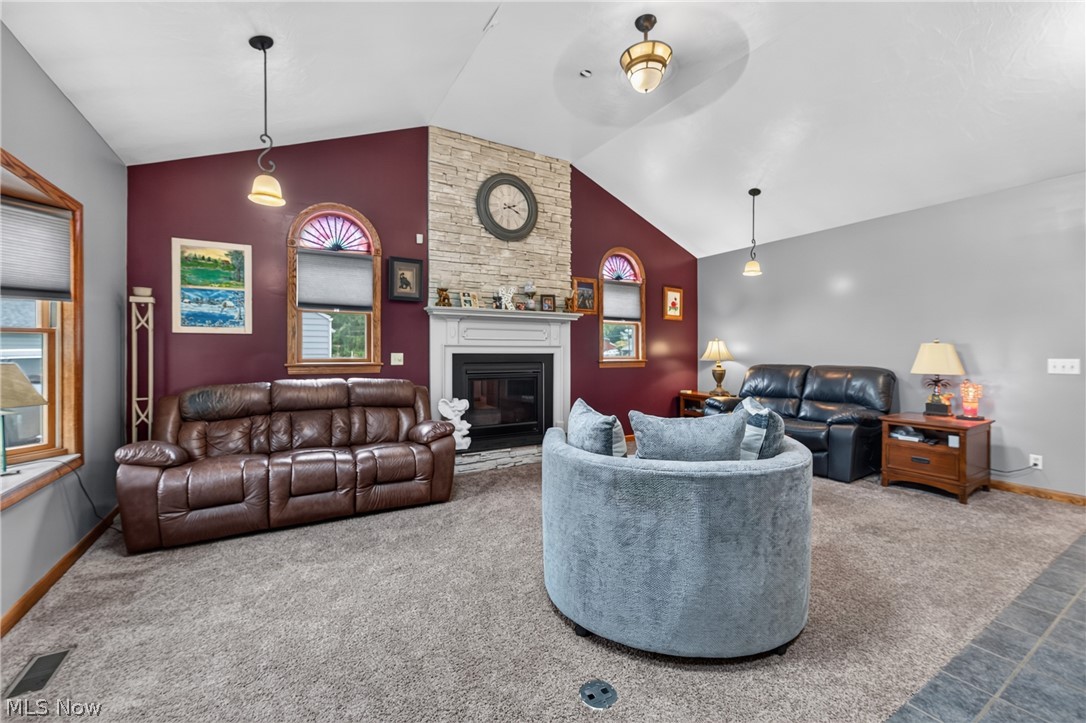 1246 Applegrove Street NE Canton OH 44721