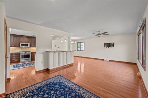 6294 Old Virginia Lane Parma Heights OH 44130