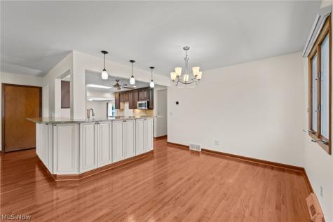 6294 Old Virginia Lane Parma Heights OH 44130