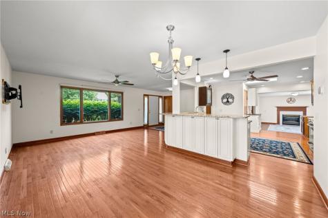 6294 Old Virginia Lane Parma Heights OH 44130