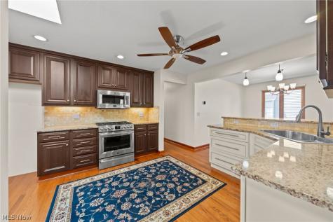 6294 Old Virginia Lane Parma Heights OH 44130