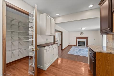 6294 Old Virginia Lane Parma Heights OH 44130