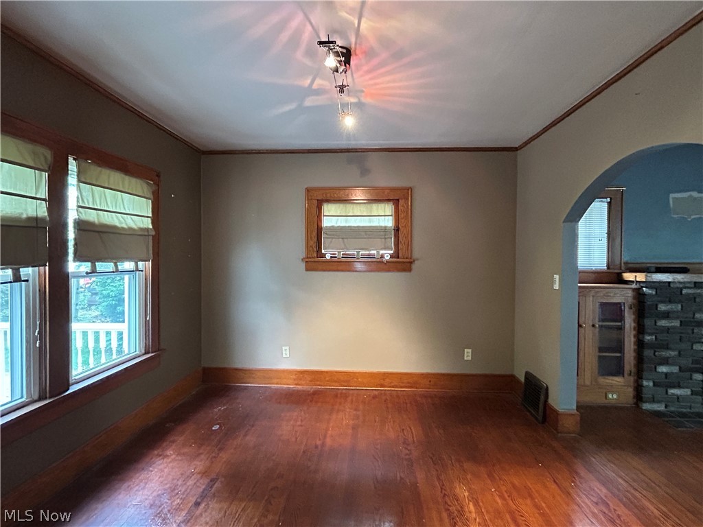 153 W Burns Avenue Akron OH 44310