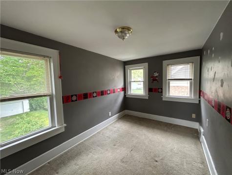 153 W Burns Avenue Akron OH 44310