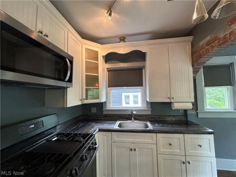 153 W Burns Avenue Akron OH 44310