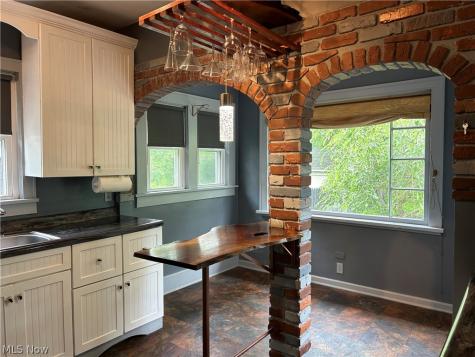 153 W Burns Avenue Akron OH 44310
