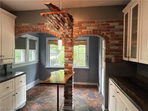 153 W Burns Avenue Akron OH 44310