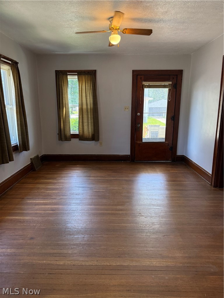 1821 Marks Avenue Akron OH 44305