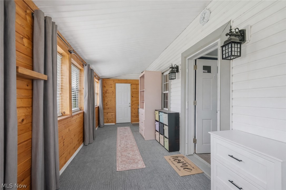 9669 Tallmadge Road Diamond OH 44412