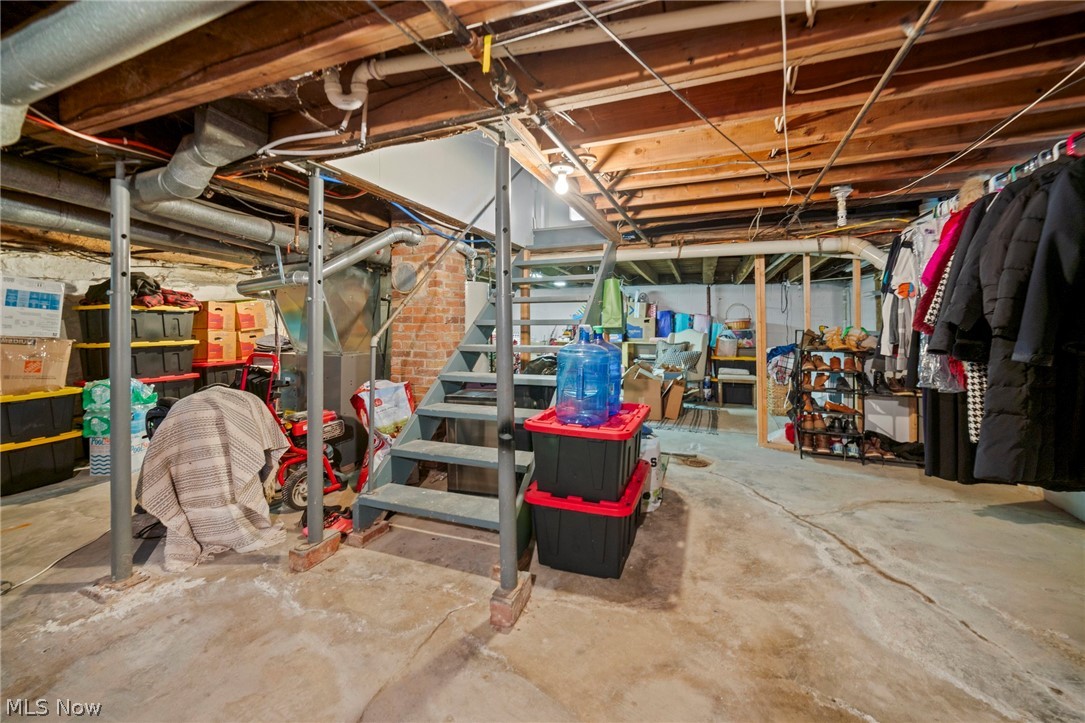 9669 Tallmadge Road Diamond OH 44412