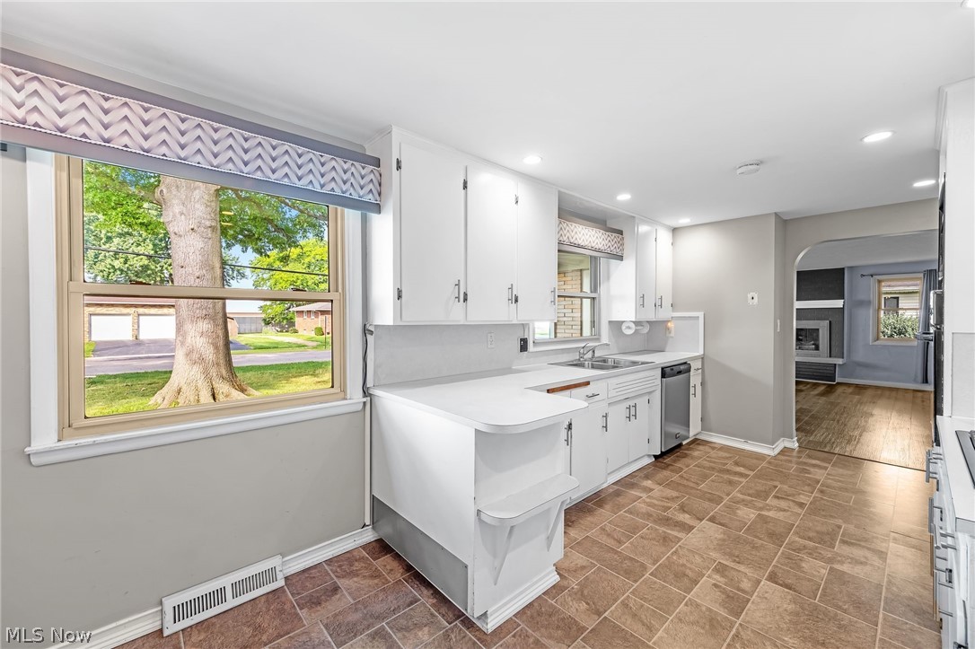 13471 Kauffman Avenue Sterling OH 44276