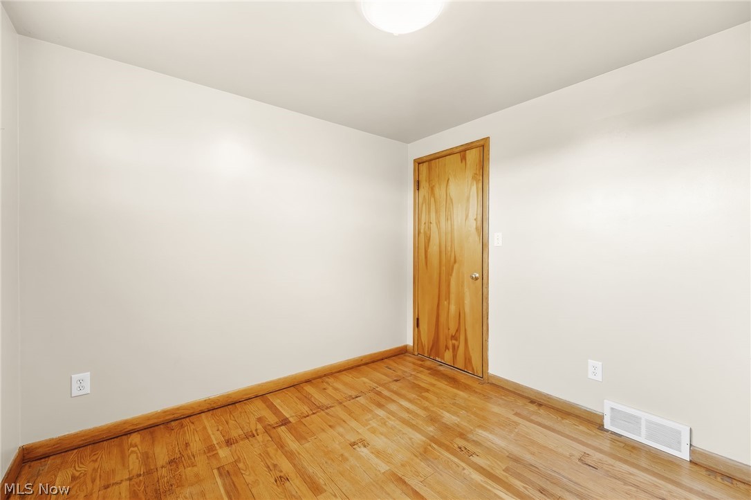 13471 Kauffman Avenue Sterling OH 44276