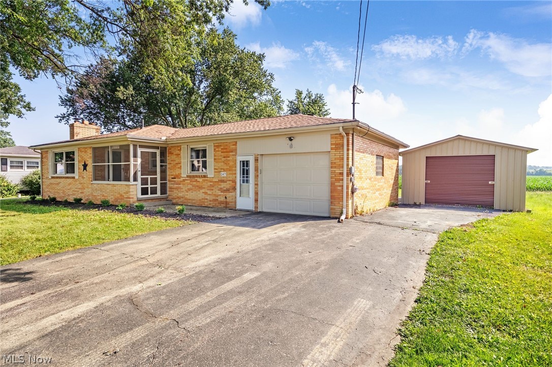 13471 Kauffman Avenue Sterling OH 44276