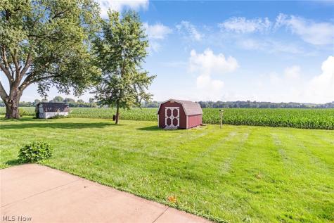 13471 Kauffman Avenue Sterling OH 44276