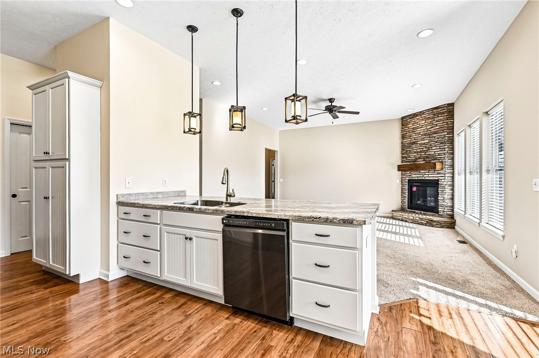 410 Kestrel Way Amherst OH 44001