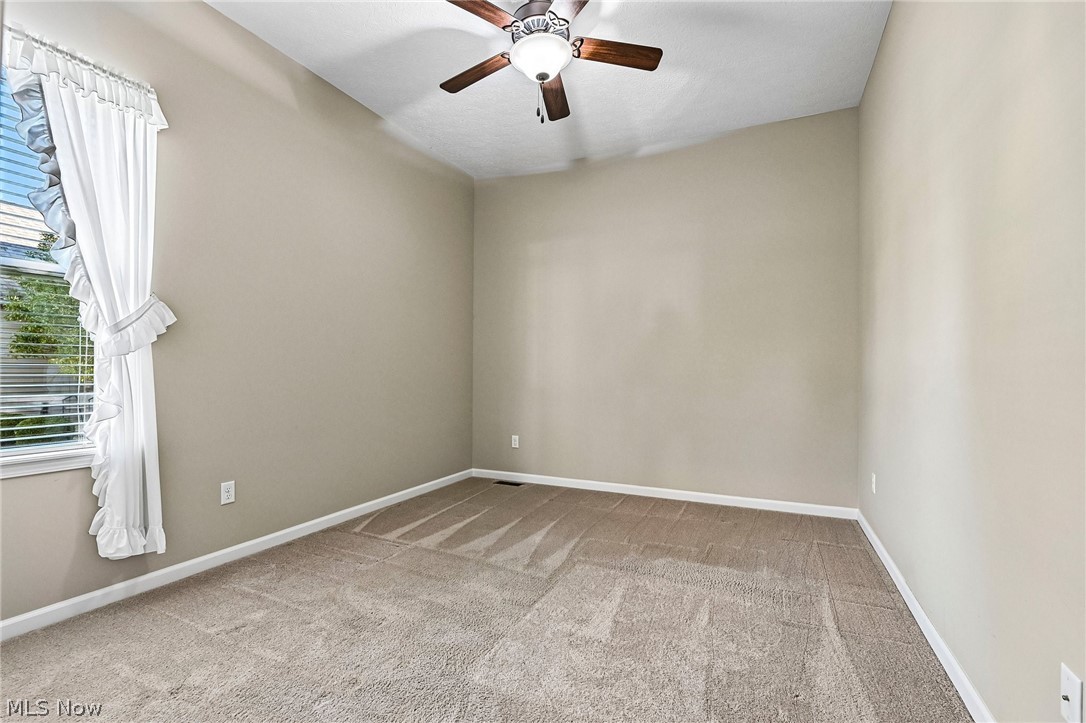 410 Kestrel Way Amherst OH 44001
