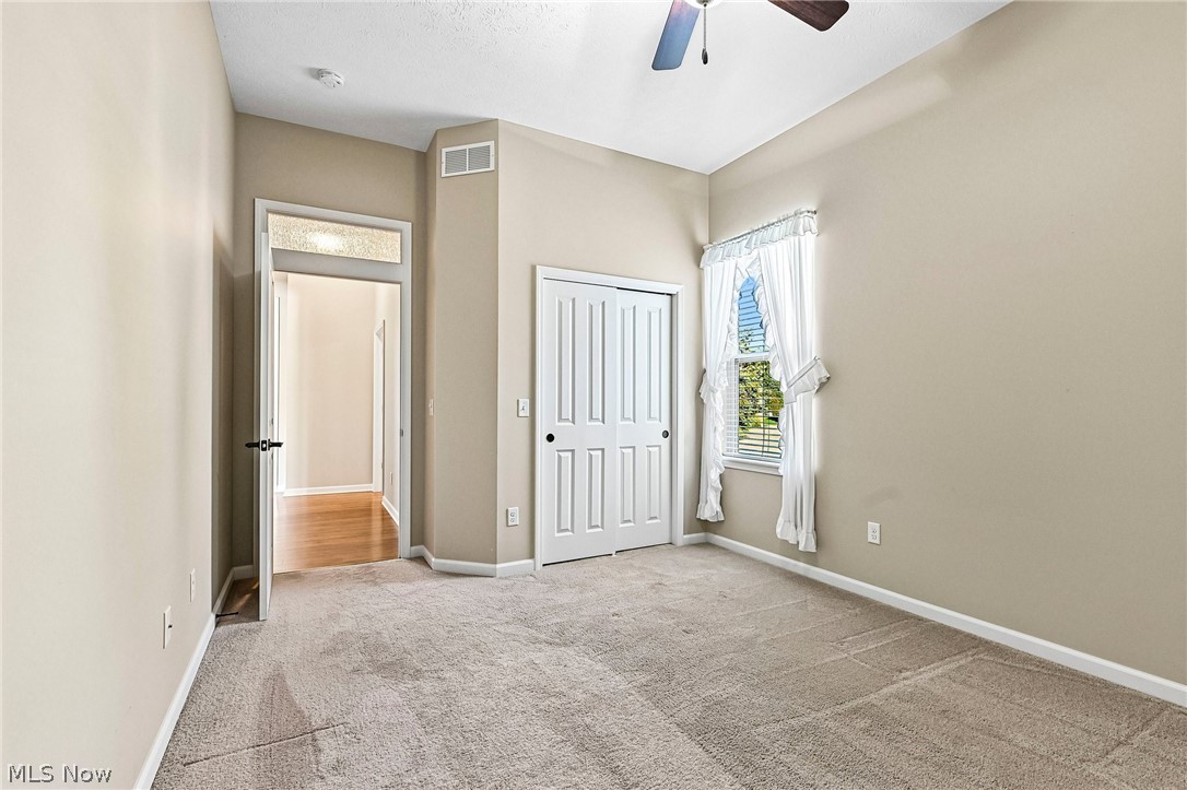 410 Kestrel Way Amherst OH 44001