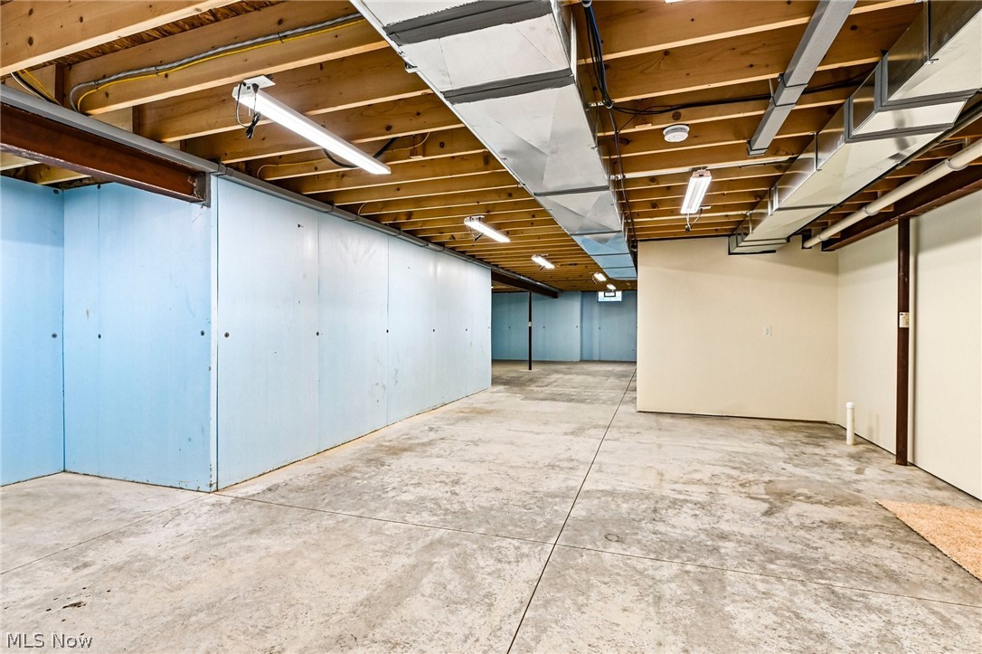 410 Kestrel Way Amherst OH 44001