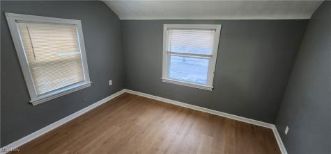 17418 Biltmore Avenue Cleveland OH 44128